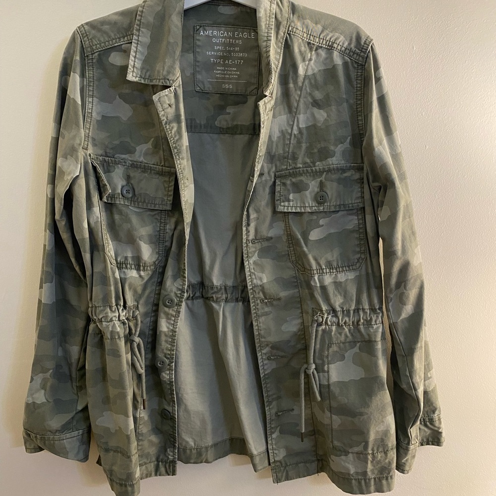 American Eagle Outfitters Camo Jacket